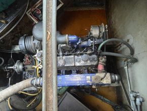 Widebeam 57 x 11.5 Cruiser Stern  - Engine