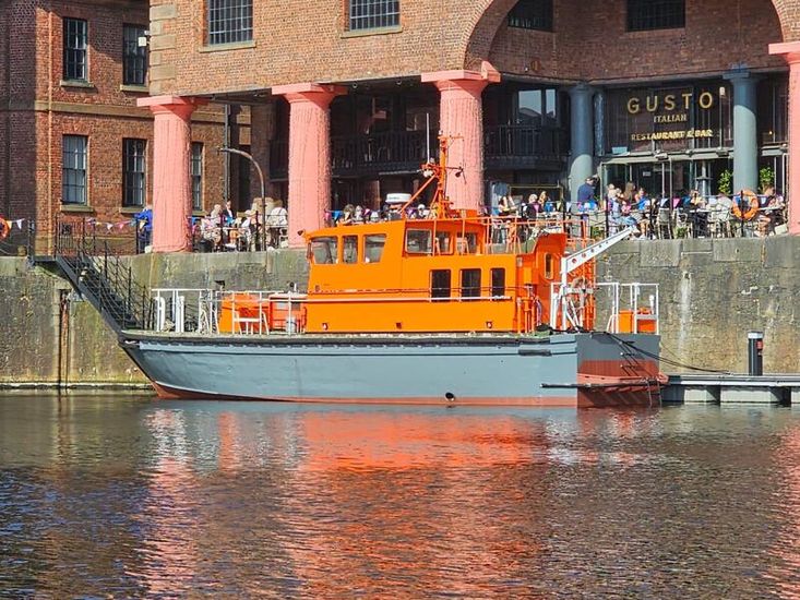 16M CREW/PILOT BOAT WITH RECENTLY REBUILT ENGINE FOR SALE
