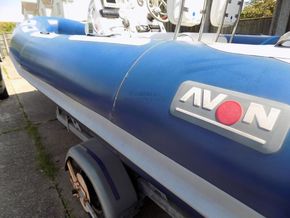 Avon 620 Adventure RIB. - Hull Close Up