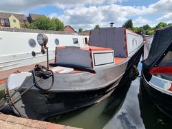 Predator - 60ft Steve Emery trad narrowboat, 2017