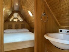 Double Bed Basin 