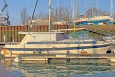 1990 Aquastar 38 Aft Cockpit