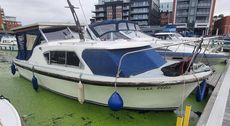 PROJECT BOAT. SEAMASTER 27. LYING BRAYFORD POOL LINCOLN