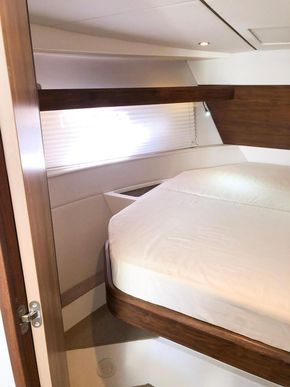 Sealine SC35