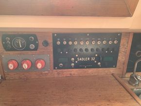 Sadler 32 - Switch Panel