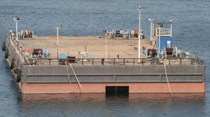 BALLASTABLE DECK BARGE