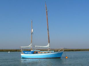 1963 Peter Duck 28
