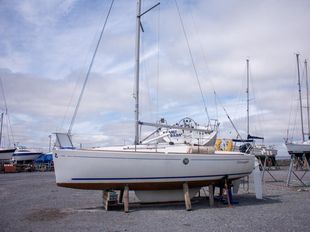 2002 Beneteau First 211