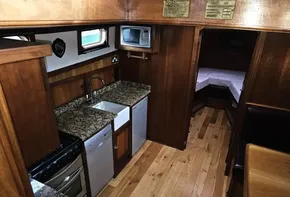 Wolstenholme cruising barge for sale with BJ Marine