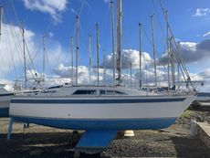 1982 MOODY 27 BILGE KEEL CRUISING YACHT
