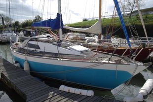 1978 Oyster 26