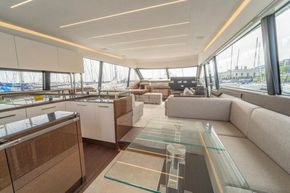 Prestige 690 Fly