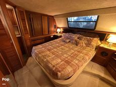 1986 Sea Ray 410 AFt Cabin