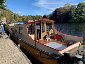 Dutch Barge Tjalk 2180 - Exterior