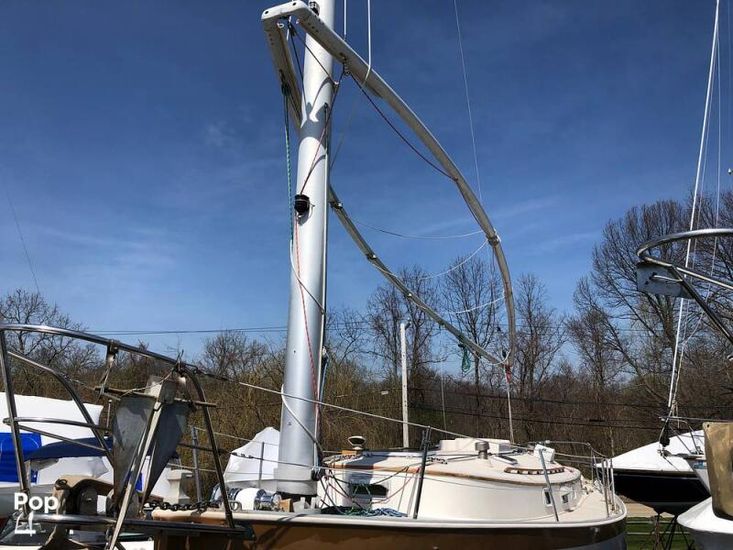 1985 Hinterhoeller nonsuch 30