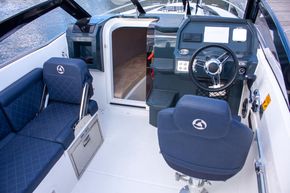 2024 Parker 630  Day Cruiser 35