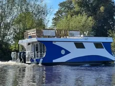 2009 Houseboat Hard Chine Aluminium Houseboat