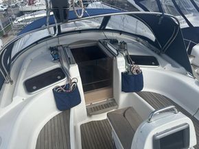 2007 Bavaria 37 Cruiser 6