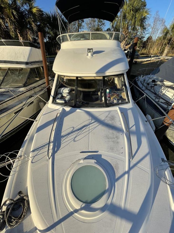 2001 Bayliner 3488 command