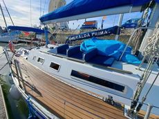 1986 Beneteau First 375