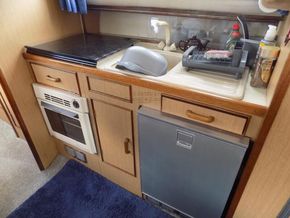 Sovereign 27 AFT DECK! - Galley