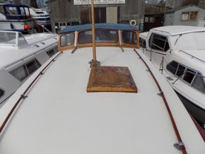 Windboats 38 AFT SALOON! - Coachroof/Wheelhouse