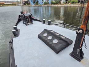 Motorsleepboot Carbon 15.63 met CBB