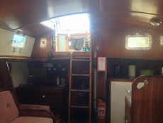 Freedom 40 Centre Cockpit