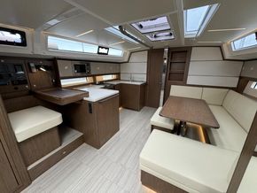 2025 Bavaria C46 9