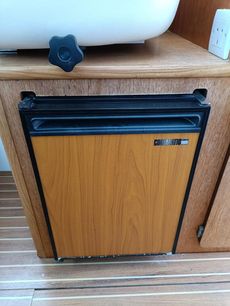 Jeanneau Merry Fisher 805 in outstanding condition