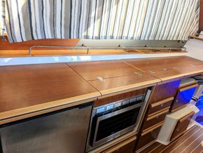 5 Galley (3)