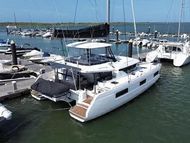 2022 Lagoon 46