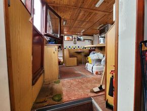 French & Peel Wide Beam Barge - Liveaboard/Distance Cruiser/Workboat  - Interior