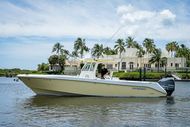 2010 Everglades Center Console
