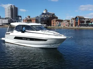 Jeanneau NC 33