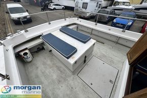 Hardy-Fishing-24-Extended-Wheelhouse-engine-seating