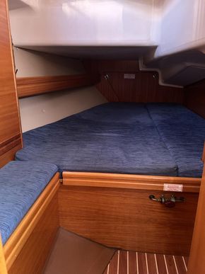 2007 Bavaria 37 Cruiser 27
