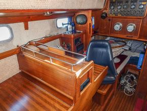 Phantom 38