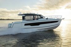 2026 Jeanneau Merry Fisher 1095 Coupe Series 2