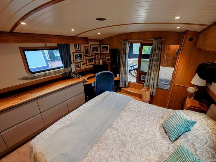 2021 Collingwood Boat 60ft x 12ft Luxury Widebeam