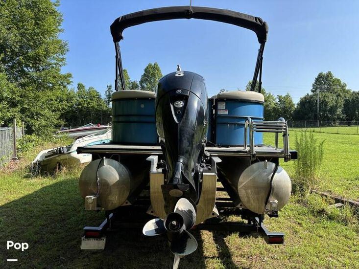 2018 Starcraft sls 3