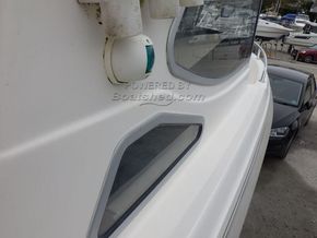 Bella 580 C Motor Boat - Side Deck