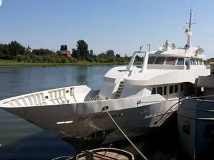 Private yacht 49m long for sale