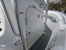 2004 Boston Whaler 240 Outrage