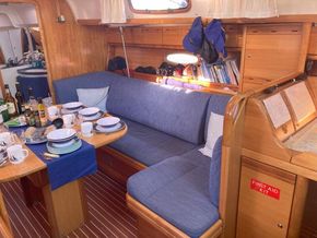2007 Bavaria 37 Cruiser 16