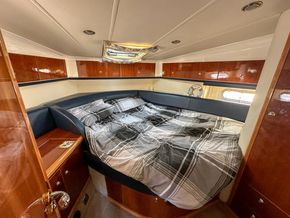 2001 Sealine F43 35