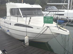 2000 Rio 700 Cabin Fish
