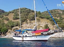 1982 Vagabond 47 Ketch