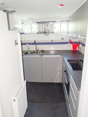 Varend Woonschip 31.28 met UBC
