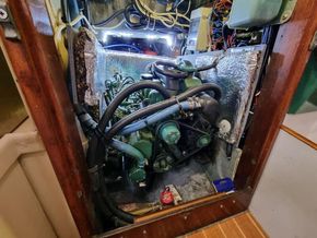 Westerly Chieftain Aft Cabin - Engine